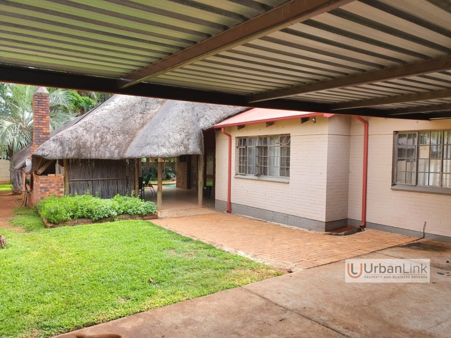 3 Bedroom Property for Sale in Bodorp North West
